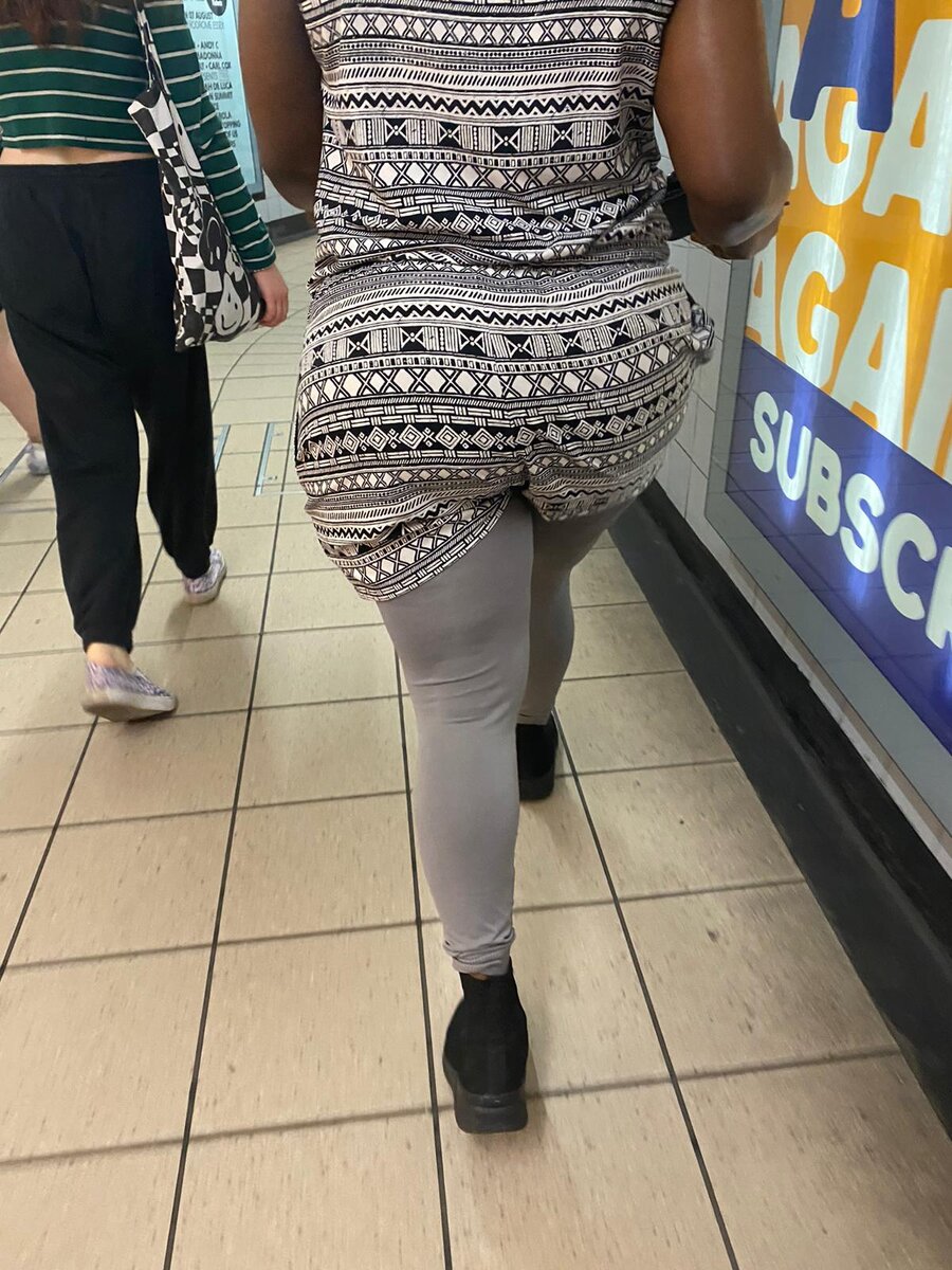 фото Лара Мартин