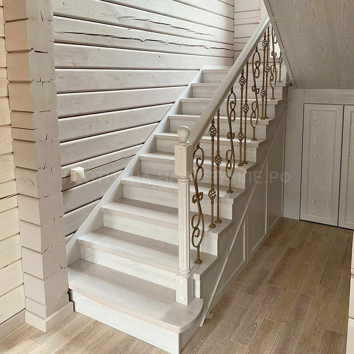 Дизайн лестницы - фото дизайна интерьера