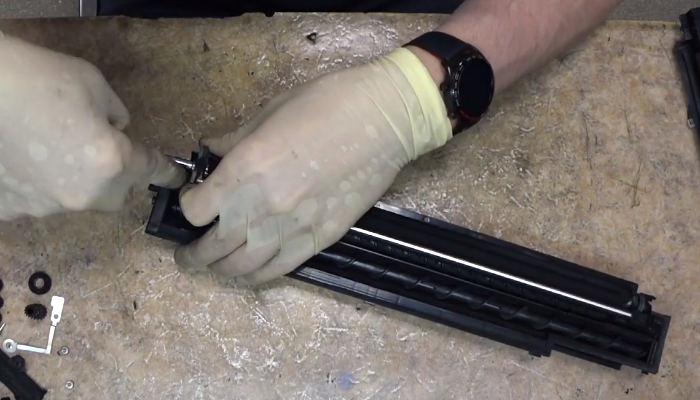 Фото 118. Установленная магнитная пластина на сердцевине магнитного ролика