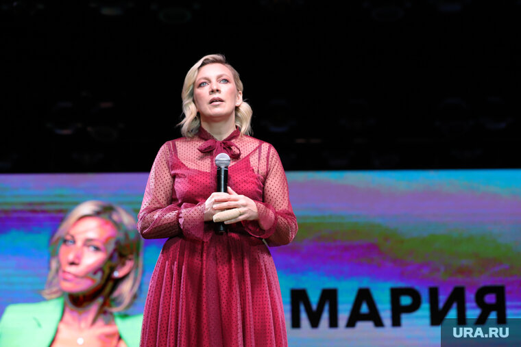    Украина перепутала «ось с шестом», заявила Мария Захарова