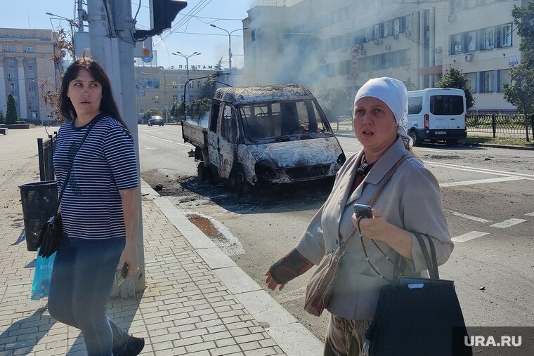    После 8 лет геноцида со стороны Украины жители Донбасса в первый же день массово пришли на участки для референдума