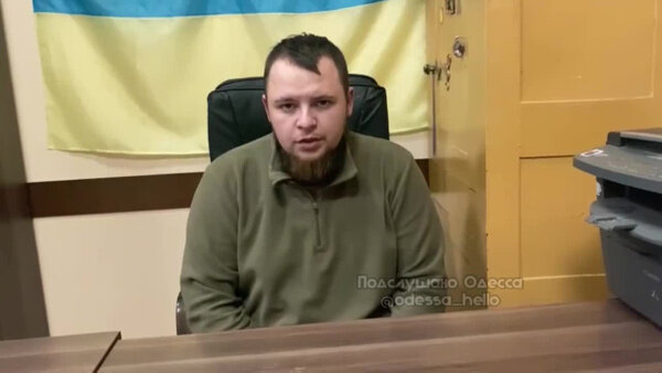 СБУ надавила на одессита, выступившего против отключения света. Видео © Telegram / Политика страны