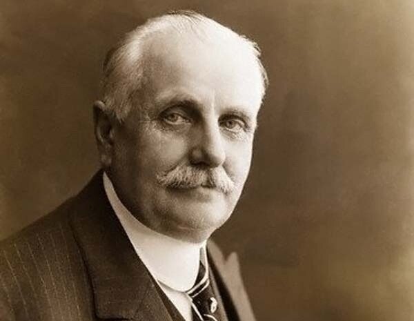 Фрэнк Вулворт. Источник фото: ru.wikipedia.org