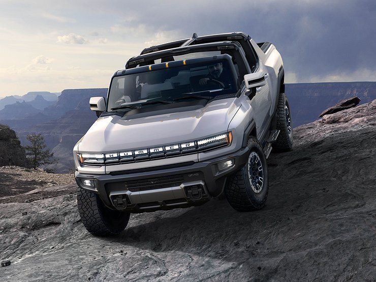     3 невероятно крутых внедорожника, прибывших в Россию по параллельному импорту Фото производителя