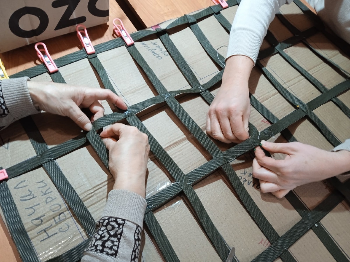    В Оренбурге открылась еще одна мастерская по пошиву тактических носилок для военных Елена Шкатова