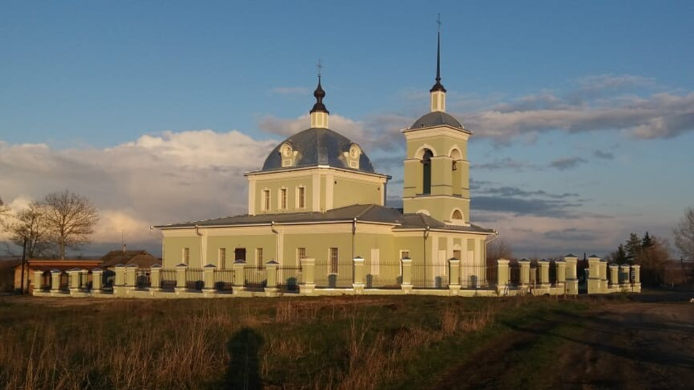 Рис. 1. Церковь Живоначальной Троицы. Фото Н.В. Зубковой 20.04.2020г.