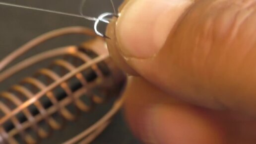 Донная снасть на карпа и карася с не запутывающимся поводком через ...