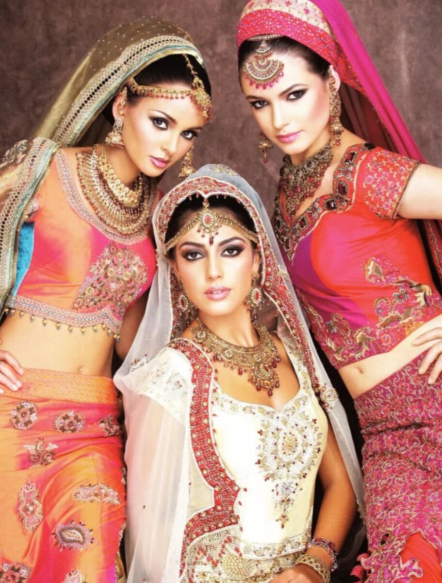 танцы востока. сценический восточный костюм. танец живота. 3 восточная группа. 3 восточная группа.