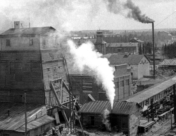 1964г. Совет народного хозяйства РСФСР принял решение создать в Березниках производственное объединение «Уралкалий». В состав «Уралкалия» вошли Соликамский и Березниковский калийные комбинаты.