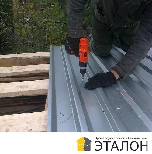 Крыша с одним скатом из профнастила: как соорудить такую конструкцию на ...