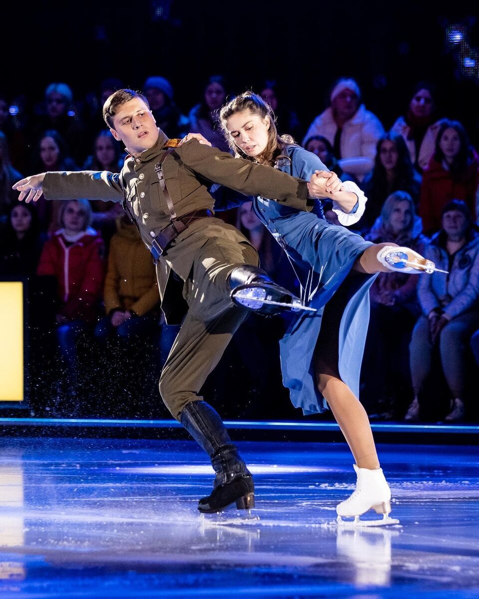 Агата и Алексагдр. Номер из четвертого выпуска Ледникового периода. Источник фото: Инстаграм Александра ЭнбертаЭн