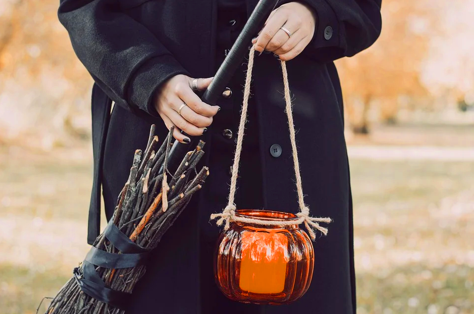 Магическая соль для чисток, которую нужно делать в ночь с 31 на 1 октября. Как подготовиться к этой ночи (источник фото: https://clck.ru/YWYgL)