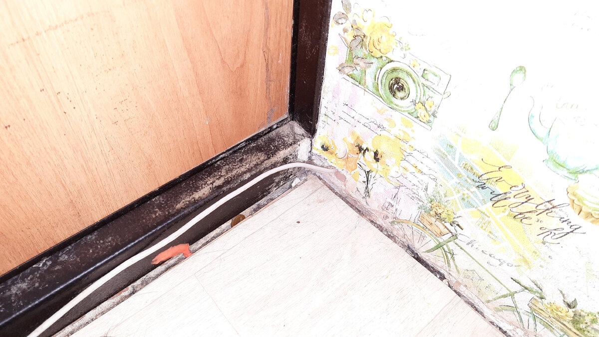 Ну хоть внутри квартиры провод можно будет спрятать 