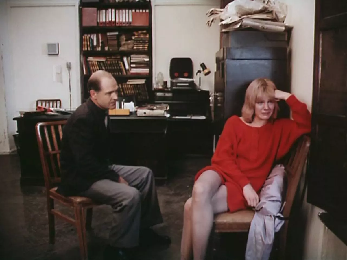 Сцена допроса. Художественный фильм "Криминальный талант" (1988). Фото из открытых интернет-источников.