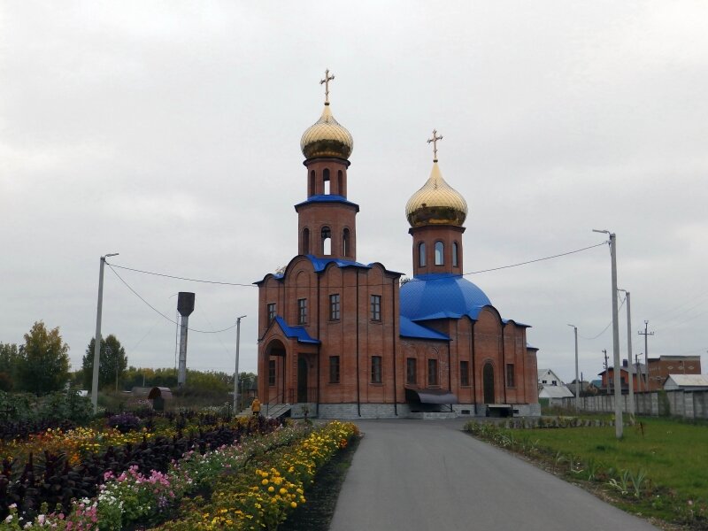 Пенза лунино. Лунино храм Рождества Пресвятой Богородицы. Пензенская область поселок Лунино. Церковь в Лунино Пензенской области. Лунино храм пресвятогйбогородицы.