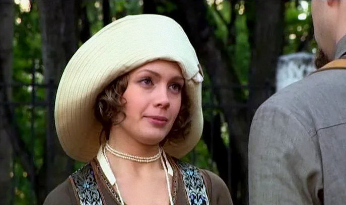 кадр из фильма «Ермоловы»