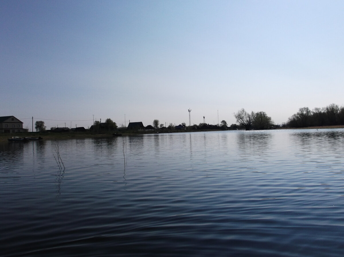 в 2013 году вода подошла близко к посёлку