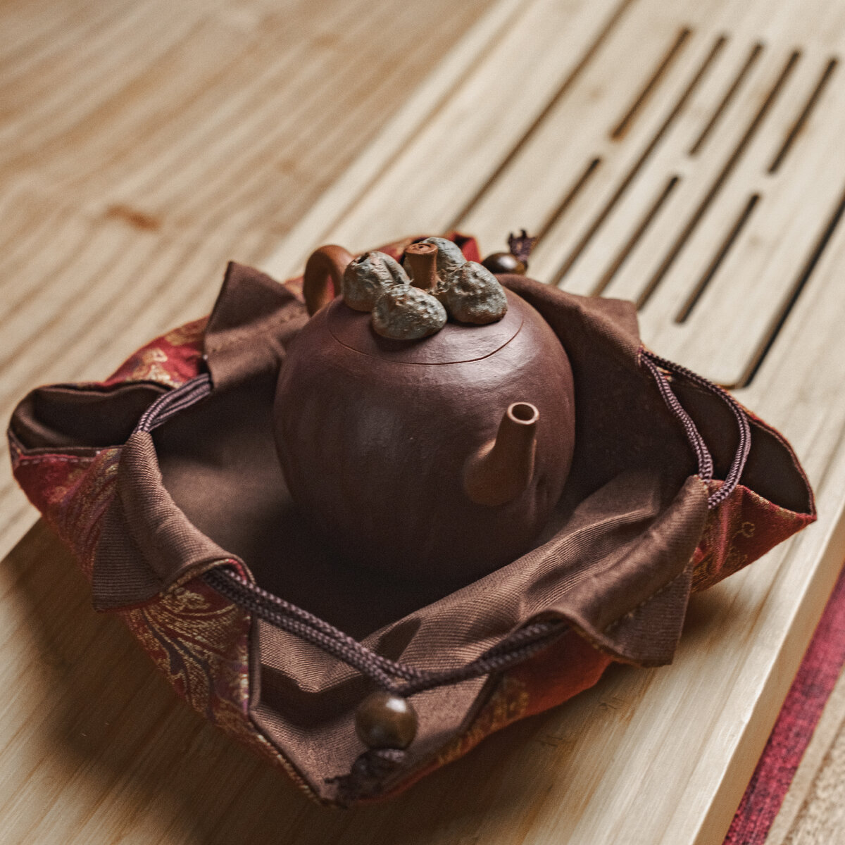 Мастеровой чайник — легкий, удобный и вкусно заваривает почти любой чай.