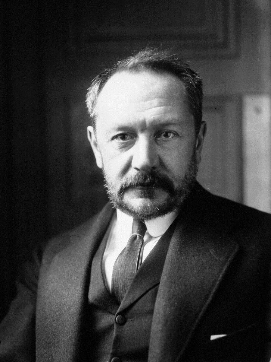 Василий Маклаков