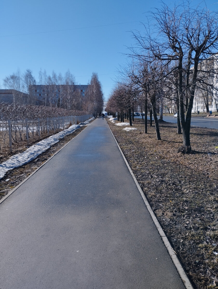 По таким красивым дорожкам приятно гулять