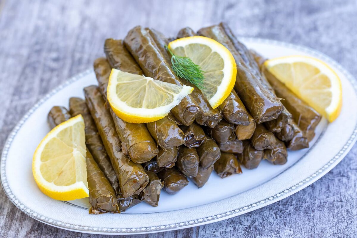 Зейтиньяглы япрак сарма (zeytinyağlı yaprak sarma)