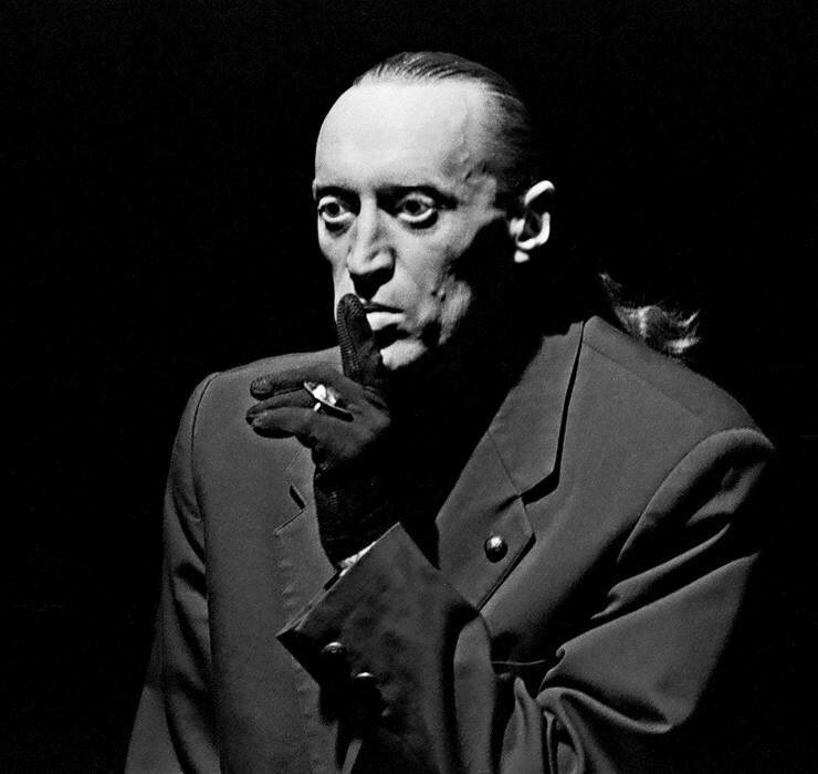 Воланд актер басилашвили. Мастер и маргарита сериал воланд. Актер сыгравший воланда. Басилашвили мастер и маргарита. Актер сыгравший воланда.