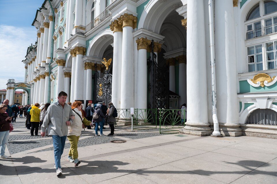     15 организаций пострадали от мошенников, заключавших поддельные договоры от имени Эрмитажа  ПЫХАЛОВА Юлия (архив)