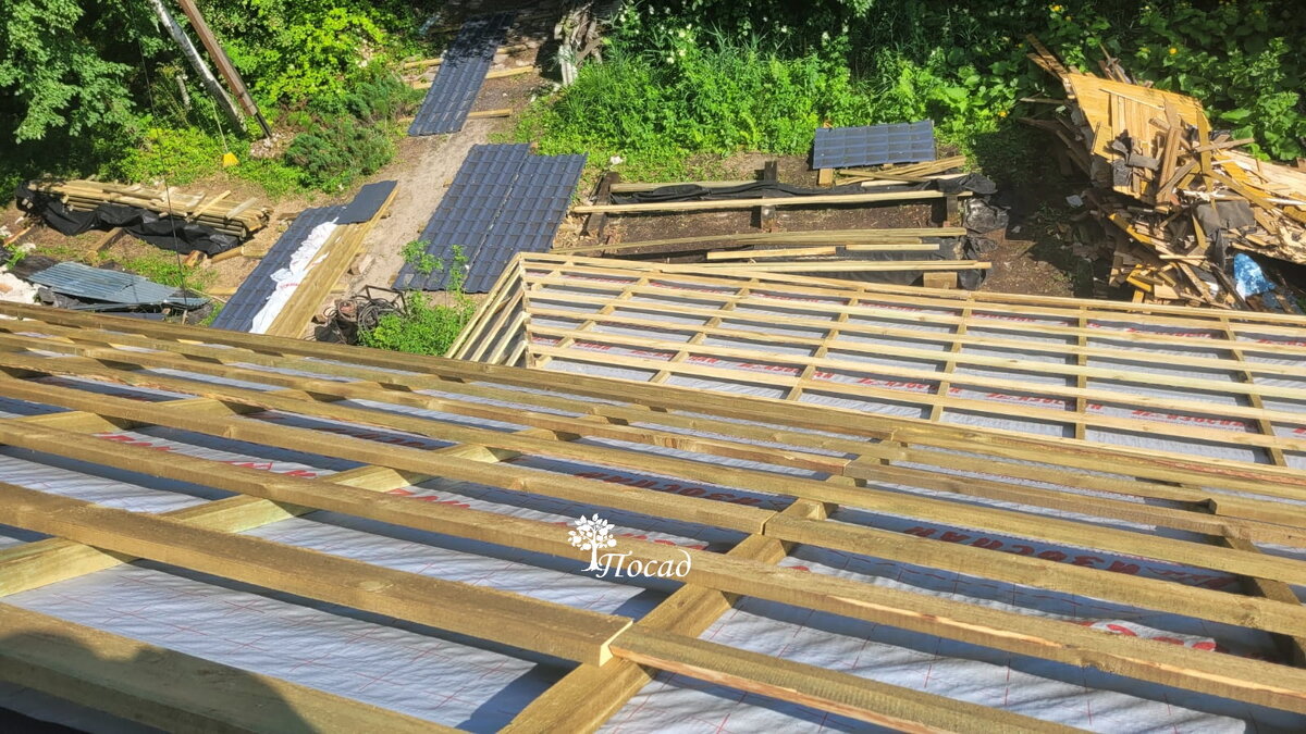 Количество и длину листов подсчитывали в специальной программе. Отход был минимальный, несмотря на большое количество косых срезов.