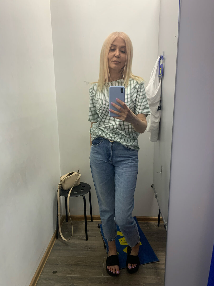 футболка COS 220 руб.