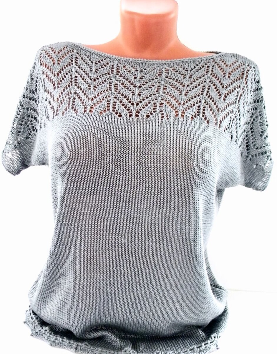 Топ из пряжи серого цвета со спущенным рукавом