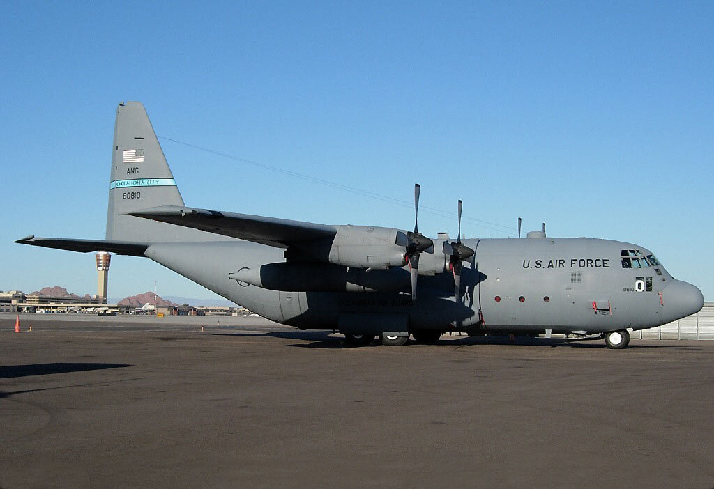 Вот такие С-130 уже не редкость в Казахстане. Привез почту?  Может быть, может быть....