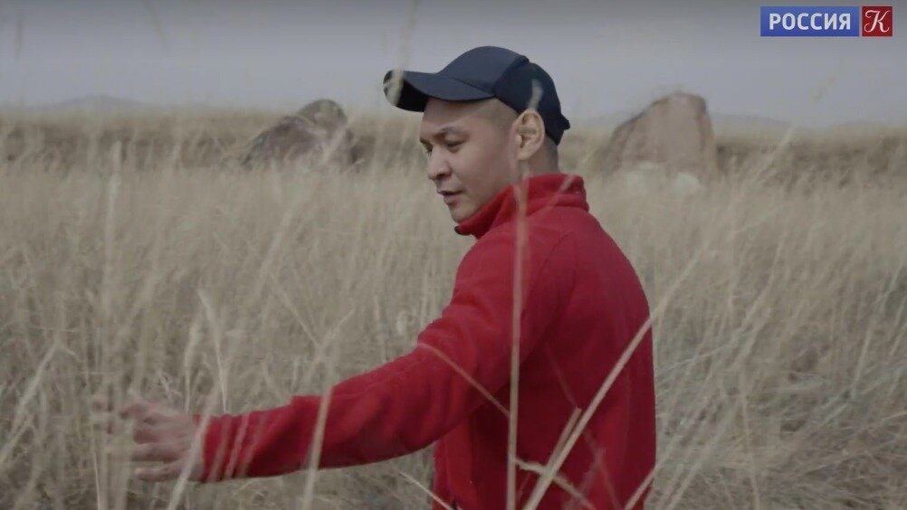     На телеканале Культура вышел новый выпуск тревел-шоу Неизвестные маршруты России. В этот раз ведущий рассказал о красотах Хакасии.