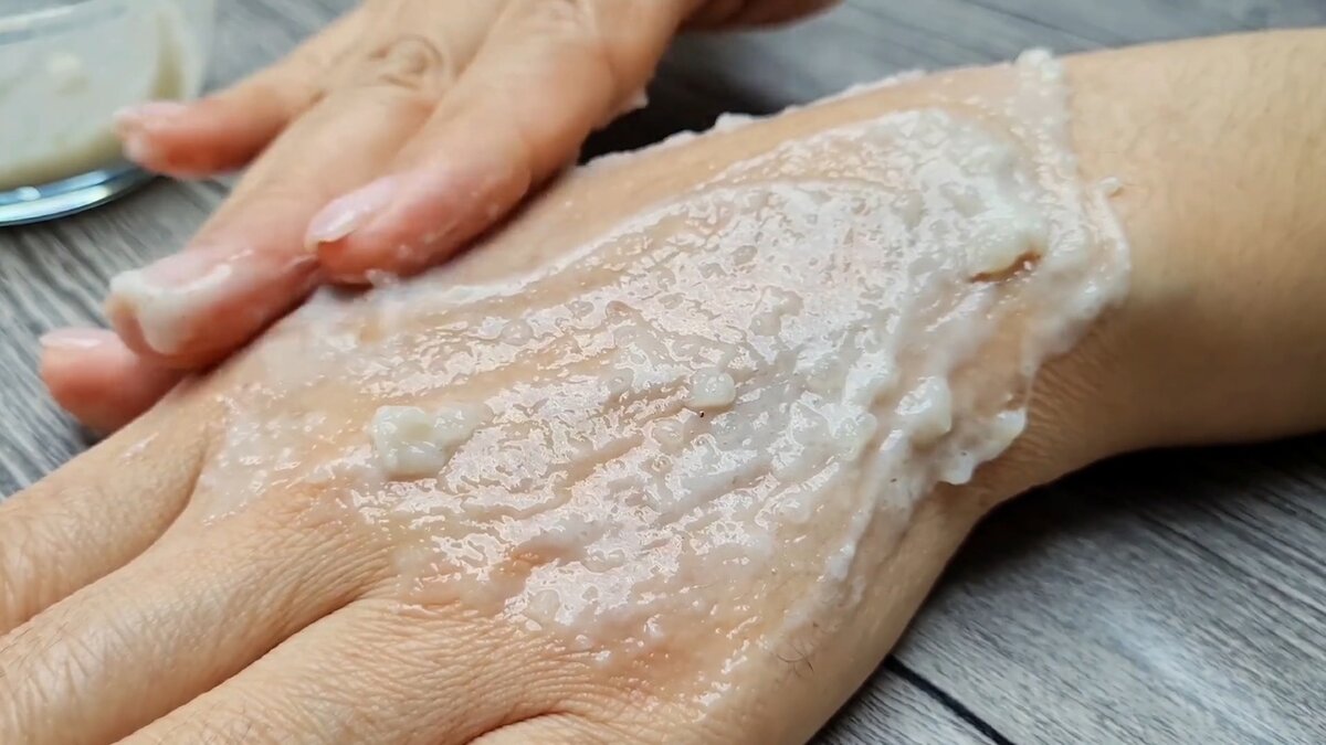 Mâinile mele par că ar fi din nou 25 de ani!  Fac o mască de casă din cele mai simple ingrediente - funcționează mai bine decât orice achiziționat