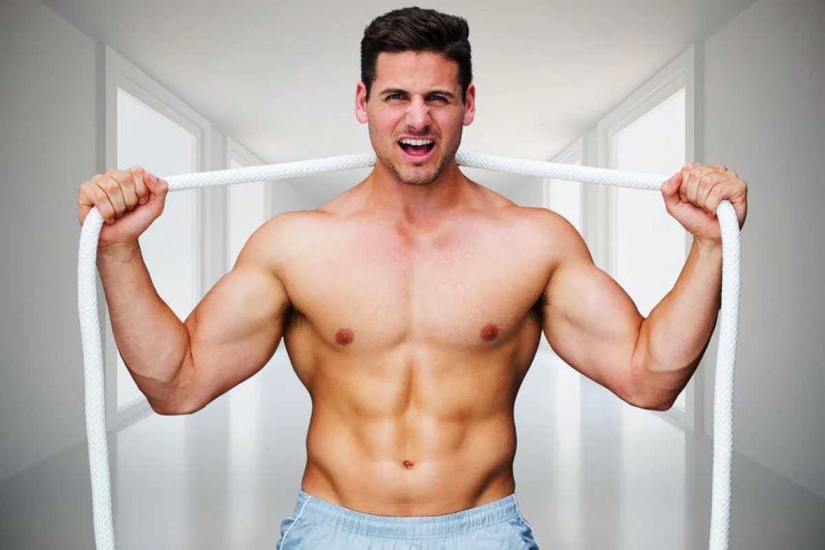 спортивные люди. здоровая фигура мужчины. жирные волосы у мужчин. как должен выглядеть здоровый мужчина. счастливый мужчина.