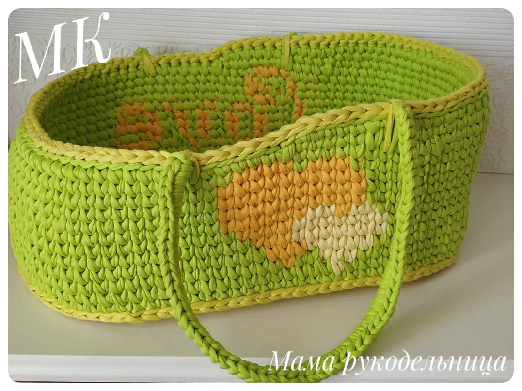 Готовая люлька для куклы из трикотажной пряжи