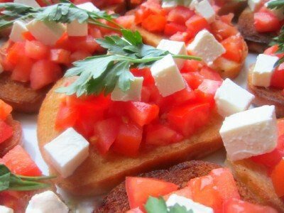 Тосты с помидорами