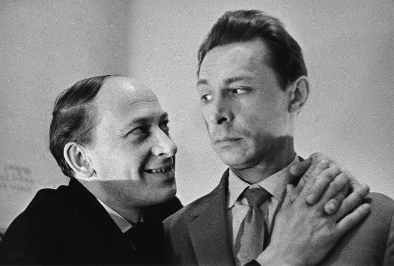 Евгений Евстигнеев и Олег Ефремов в спектакле «Назначение». Театр «Современник», 1967-й год, источник: kfund-media.com
