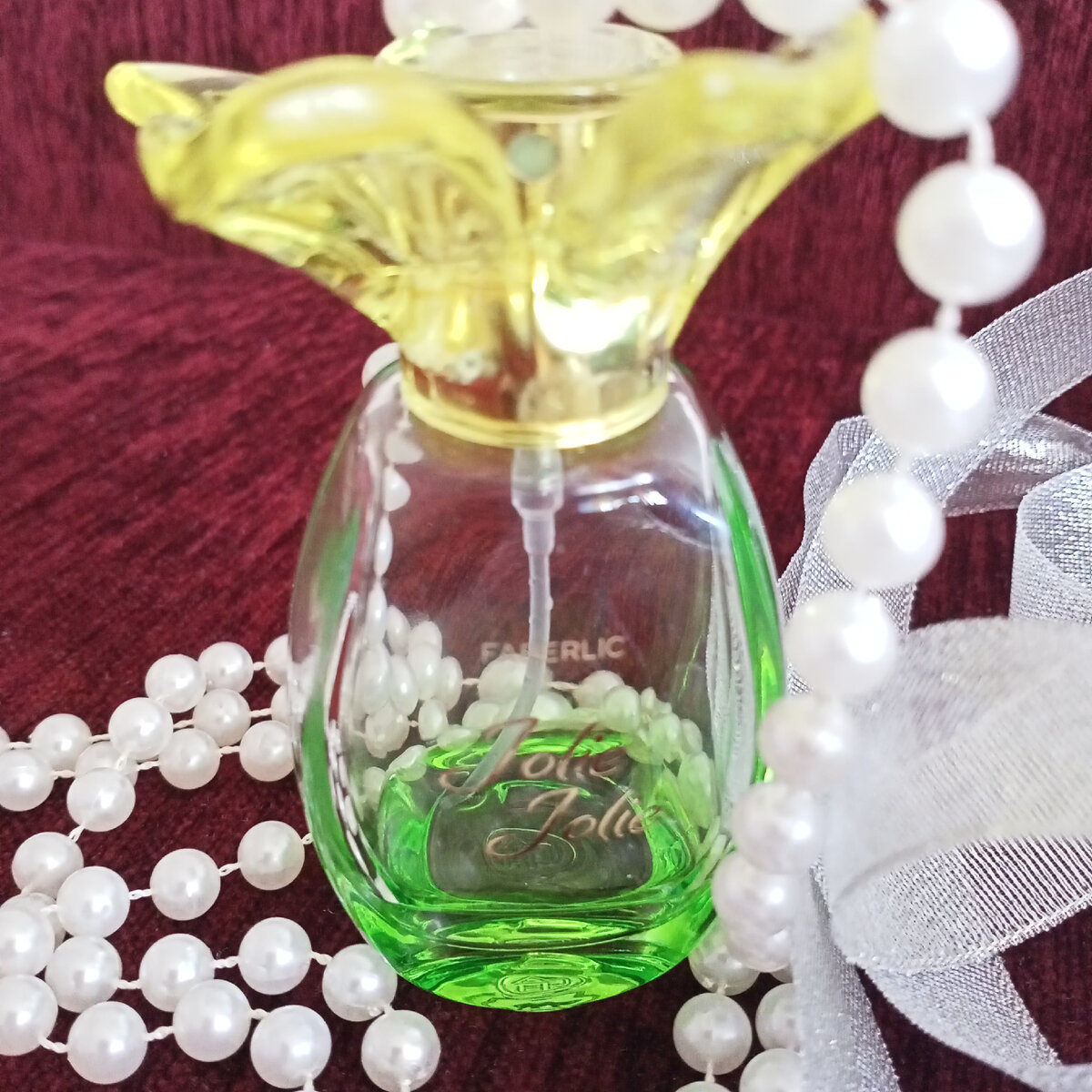 Jolie Jolie красивый зелёный флакон