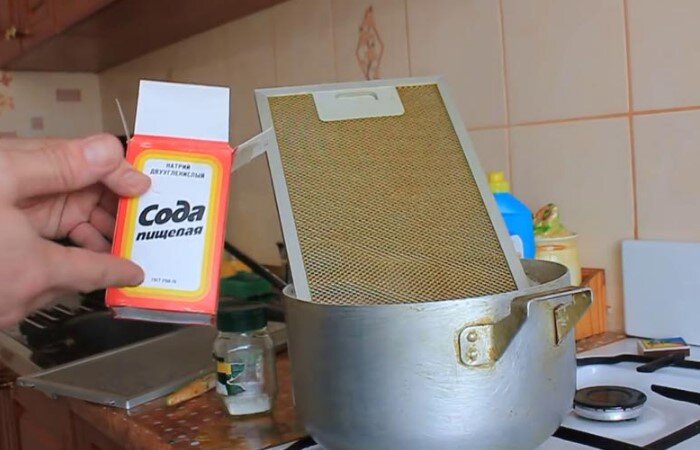 Сода справится даже с многолетними загрязнениями / Фото: buildup.ru