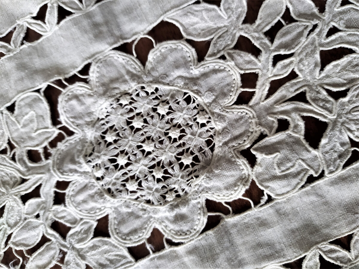 вышивка ришелье