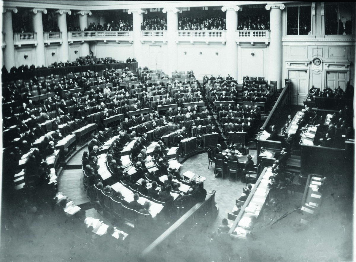 2 государственная дума. Государственная Дума 1905. Первая государственная Дума 1905 года. Заседание первой государственной Думы Российской империи 1905. Заседание в Таврическом Дворце 1917.