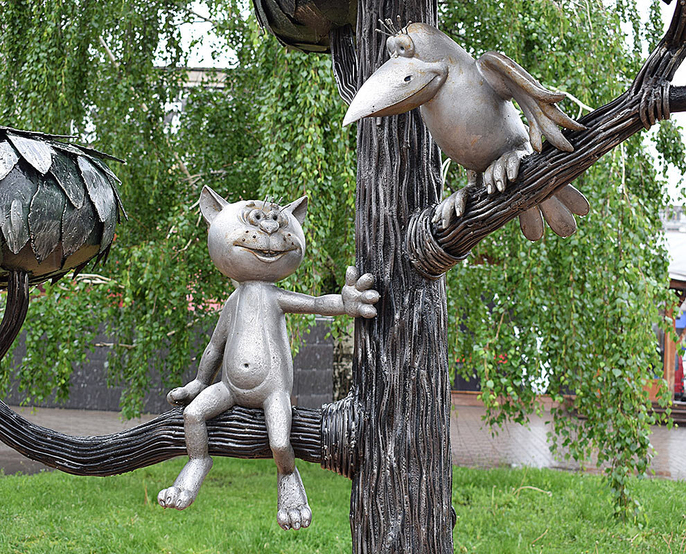 Памятник котёнку с улицы Лизюкова