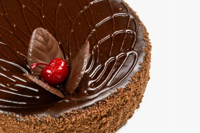 "Пражский" торт с вишней 