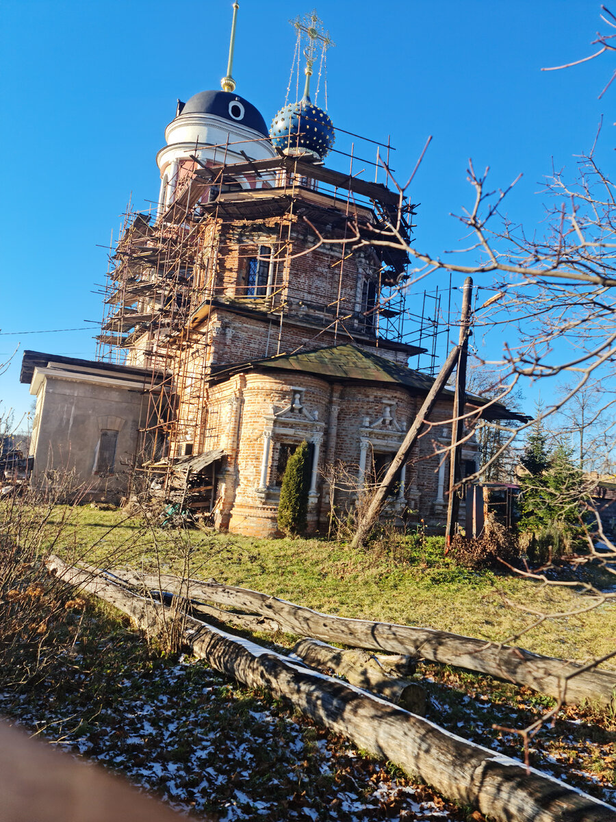 Знаменская церковь. Село Холмы.