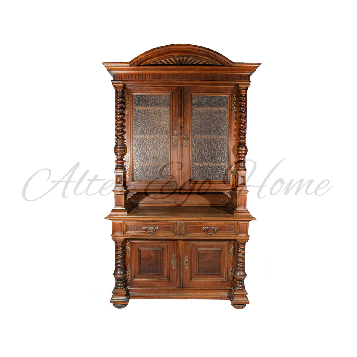 Антикварный буфет с лучковым карнизом второй половины XIX века из антикварной коллекции Alter Ego Home.