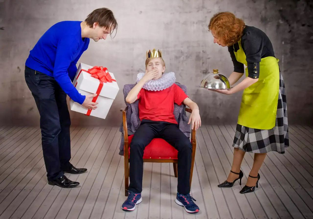 Цивилизованный мир, все есть и ничего не нужно делать. В таки условиях дети вырастают слабыми и избалованными.