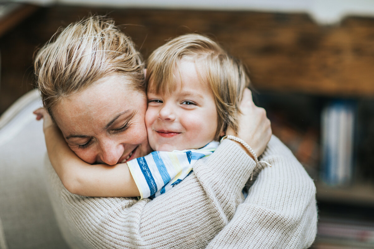 Как научить сыновей уважать женщин | Счастливые родители: Parents.ru | Дзен