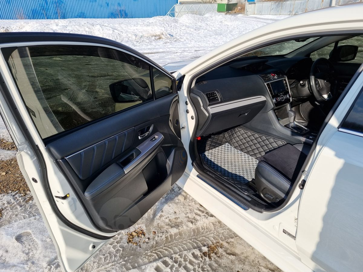 Салон Subaru Levorg 2017г.в   300л.с (из объявления Дром.ру)