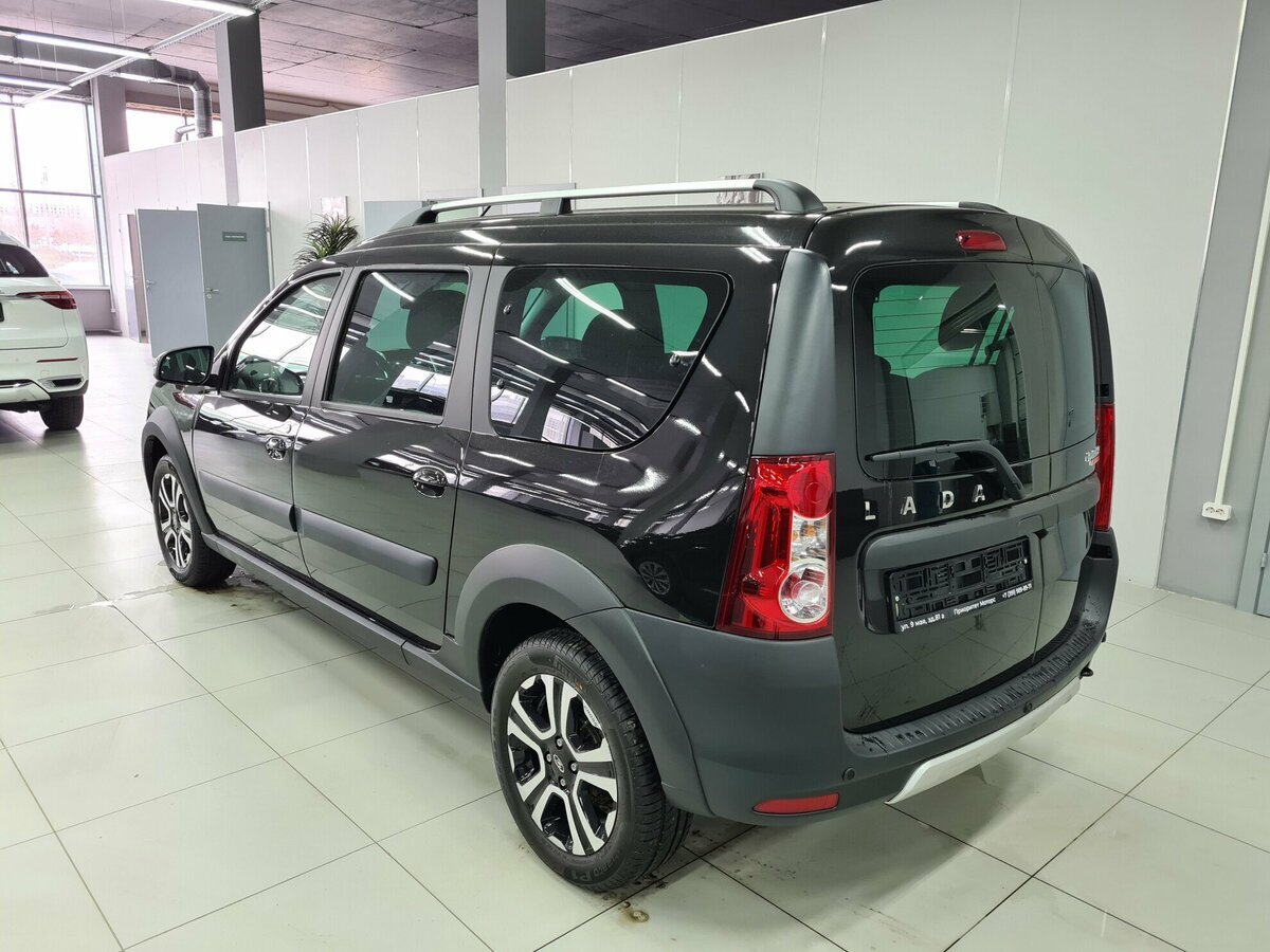 Lada Largus. Источник иллюстрации - auto.ru