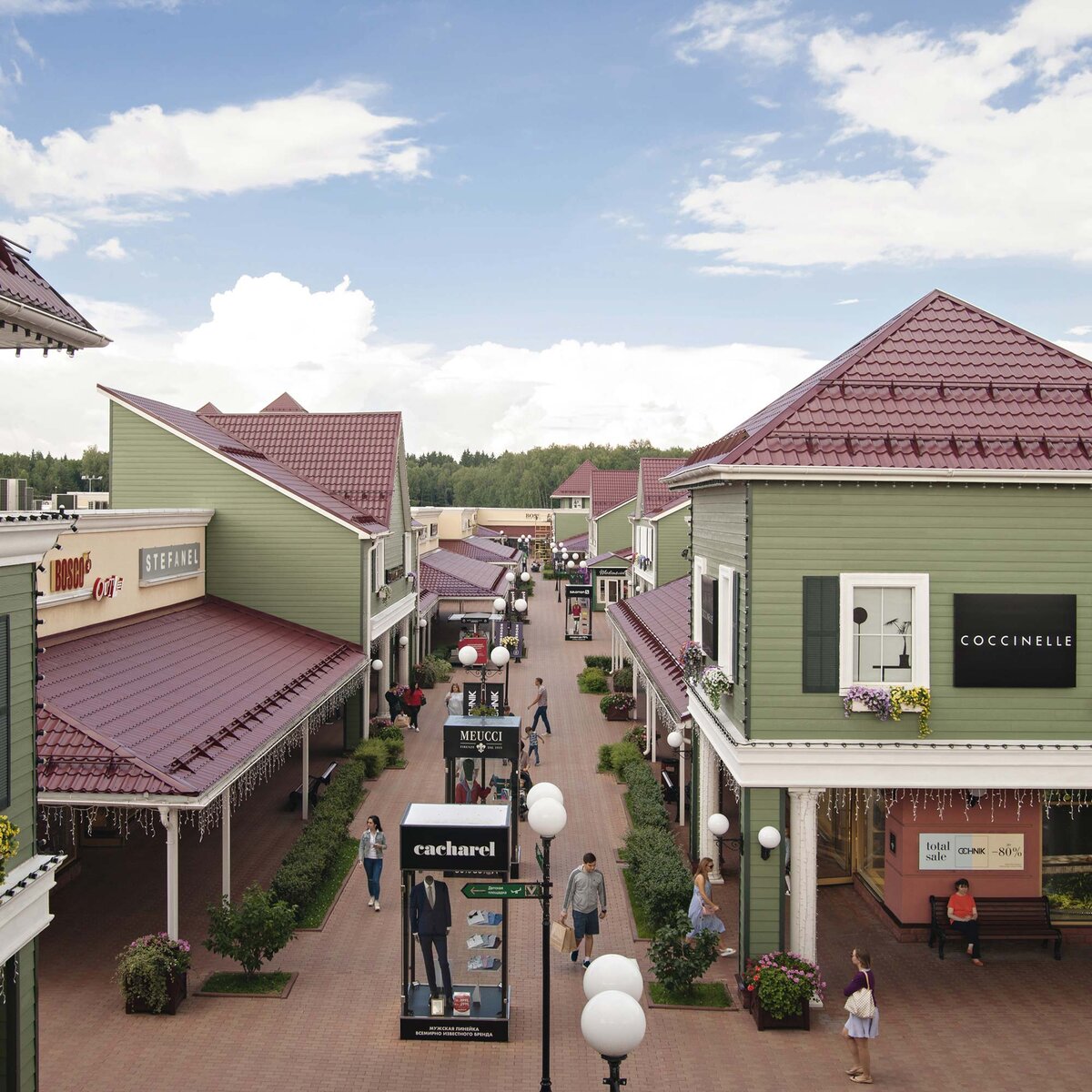 Vnukovo Outlet Village и Novaya Riga Outlet Village